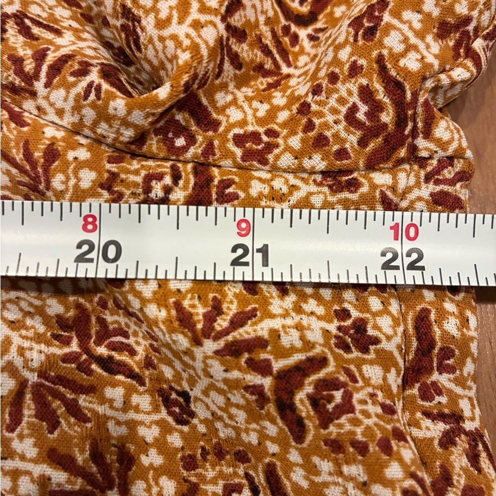 Wonderly Floral Blouse - Brown and Cream - Picture 8 of 9
